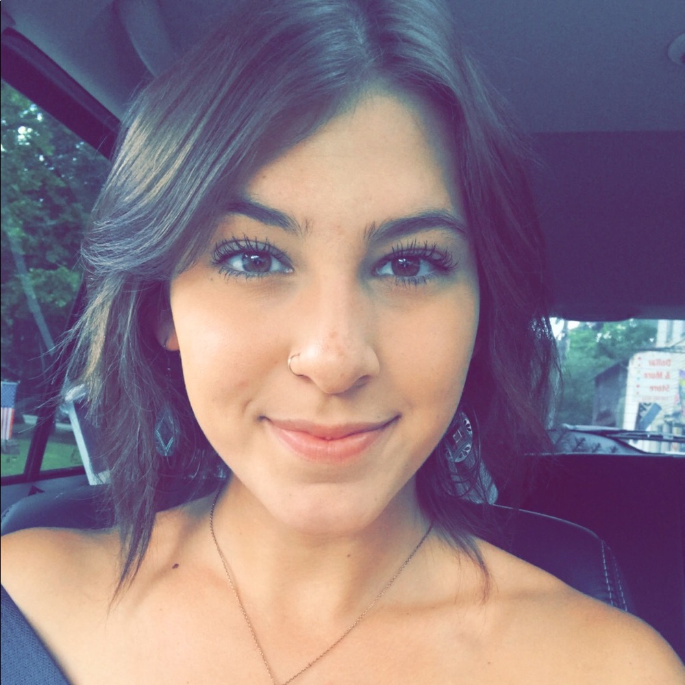 Meet your Posher, Natalie